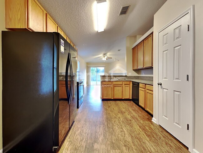 Photo - 2862 Pebblewood Ln