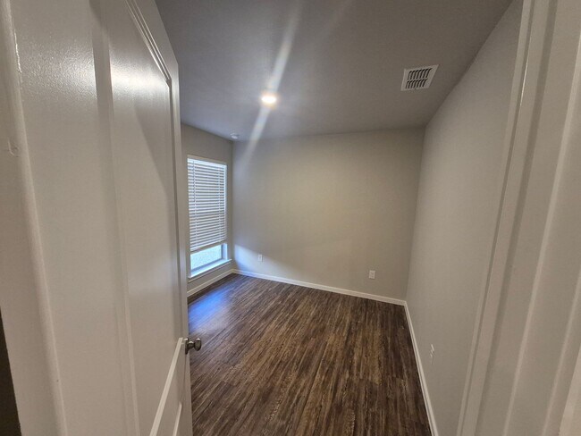 Photo - Cypress -2119 N Jayton Avenue Unit A
