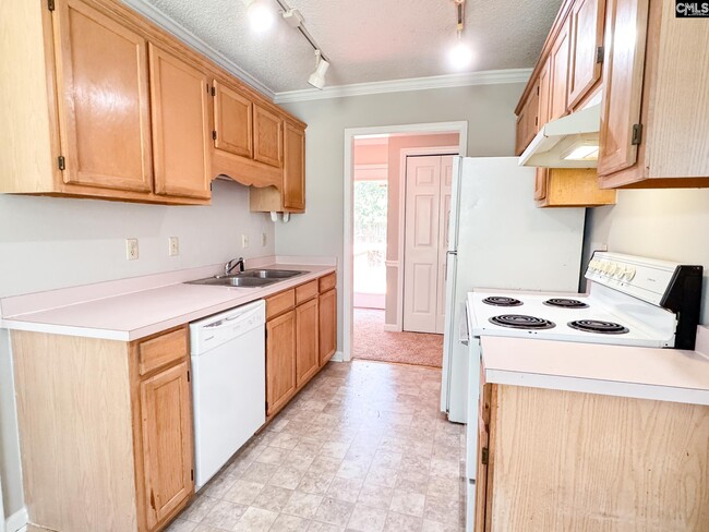 Photo - 116 Botany Dr