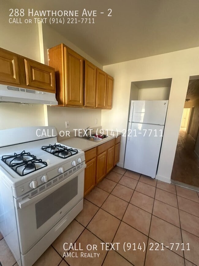 288 Hawthorne Ave Unit 2