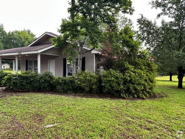 Building Photo - 2504 Kavanaugh Rd Rental
