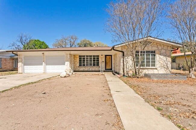 Photo - Charming 3-bedroom in the heart of Monticello Park