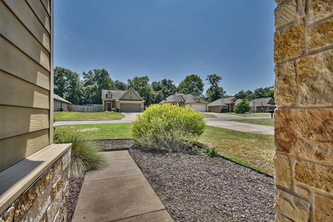 Photo - 201 Ava Dr