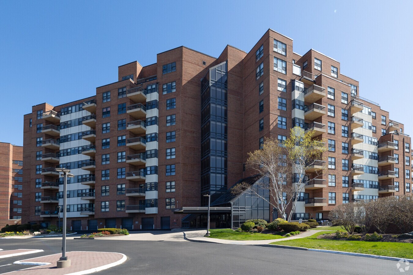 Primaria - Seal Harbor Condominiums