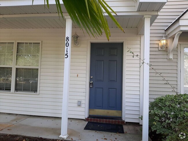 Building Photo - Spacious 3 bedroom Townhome in N Charleston