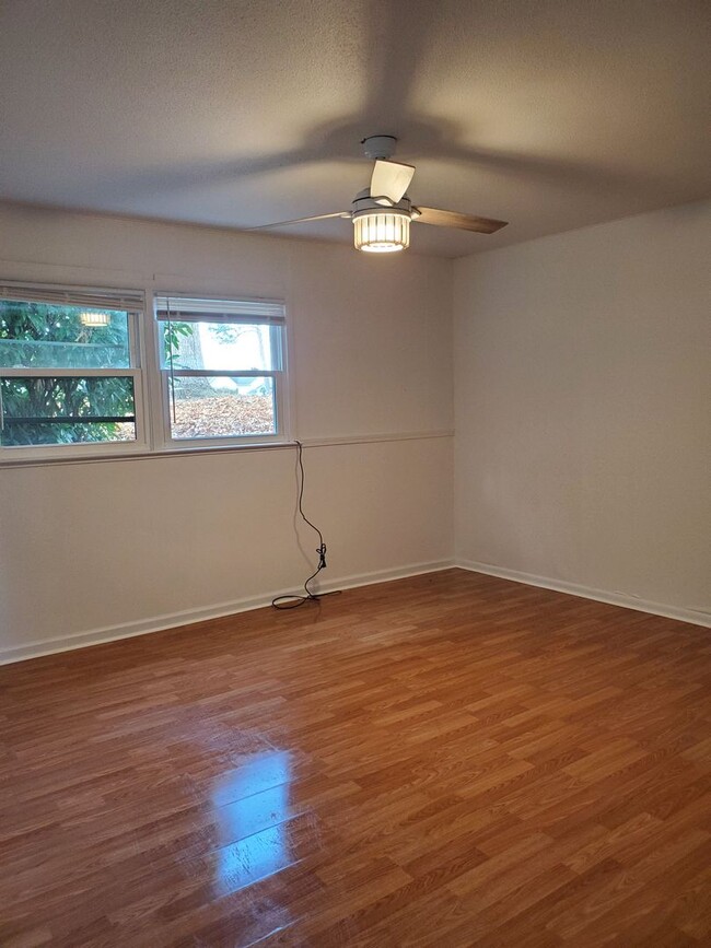 Photo - Joe Hale Unit 3