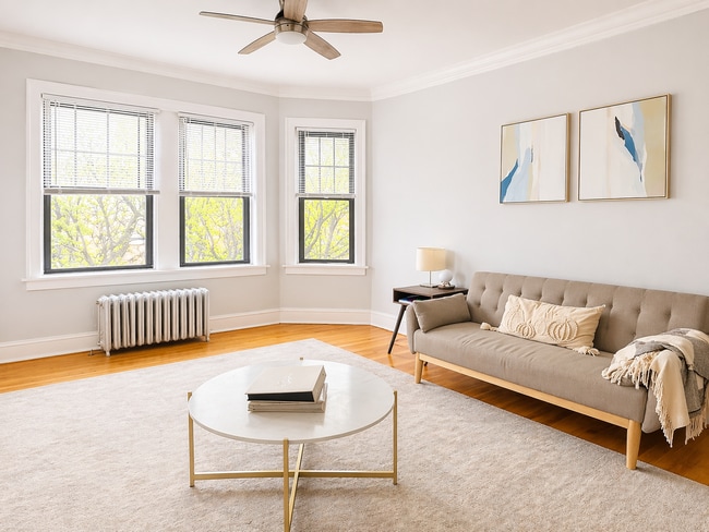 Photo - 3600 N Claremont Ave Unit #  0A3