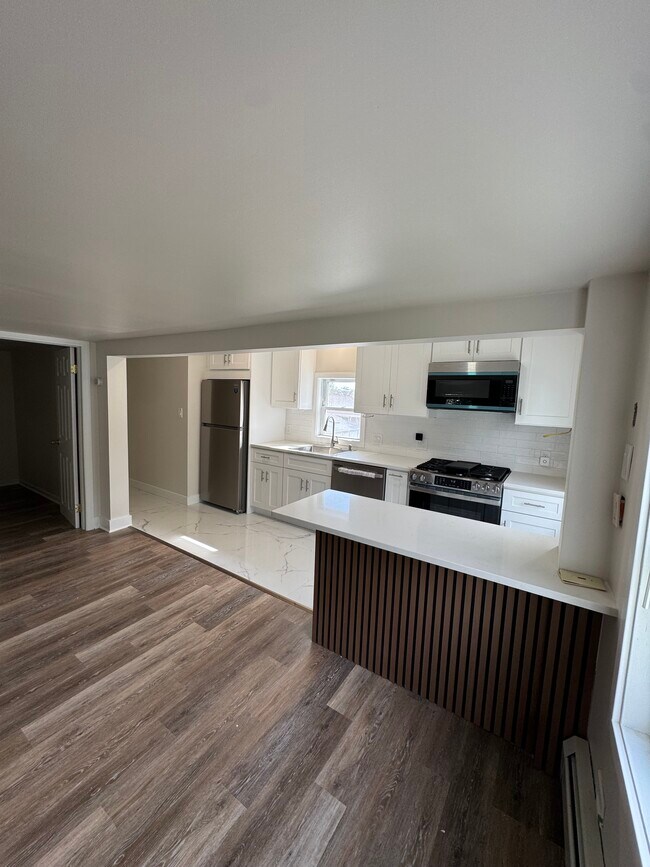 Photo - 2050 E Saint Georges Ave Unit 2 Front