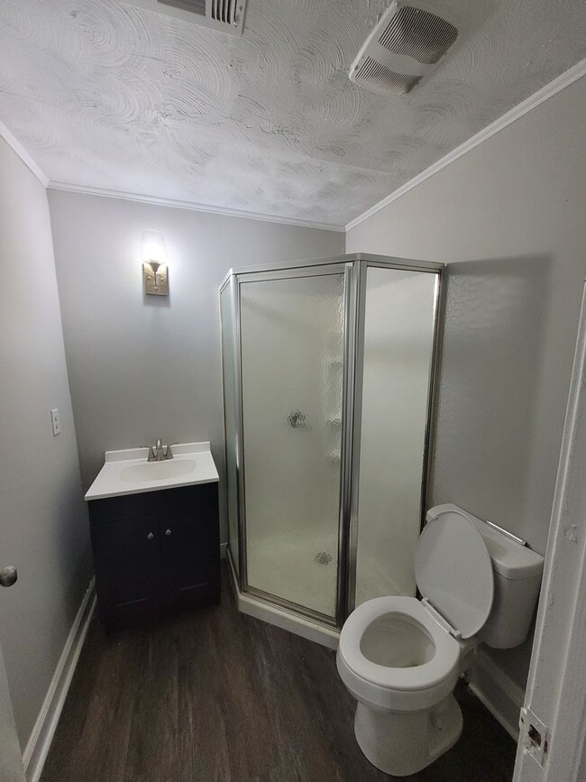 Photo - 2400 Bell St Unit B