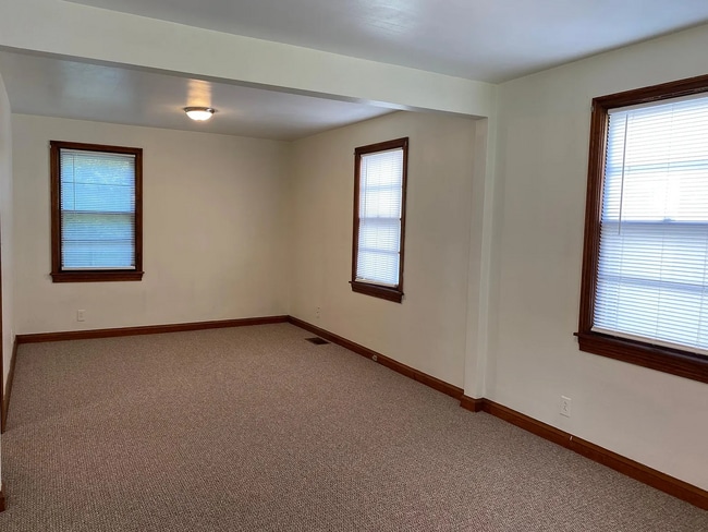 Photo - Charming 2 Bed / 1 Bath Cape Cod in Camp T...