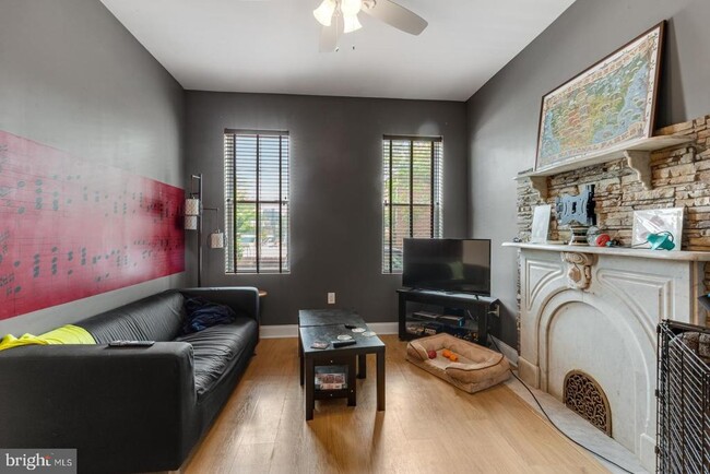 Photo - 803 Cameron St Townhome