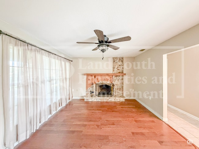 Photo - 7935 Chase Rd