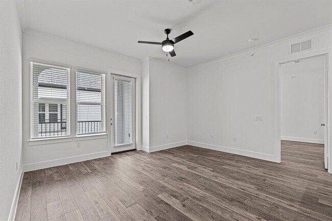 Photo - 1664 Hillside Terrace