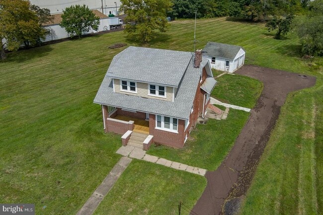Building Photo - 1075 S County Line Rd Rental