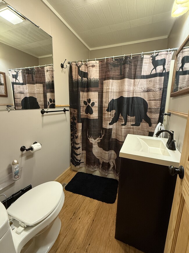 Photo - 1111 Woodsdale Dr