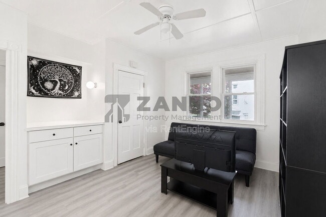 Photo - 55 Potter St Unit 2