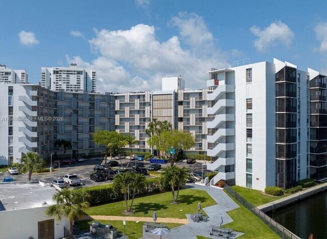 Photo - 3401 N Country Club Dr Unit 718