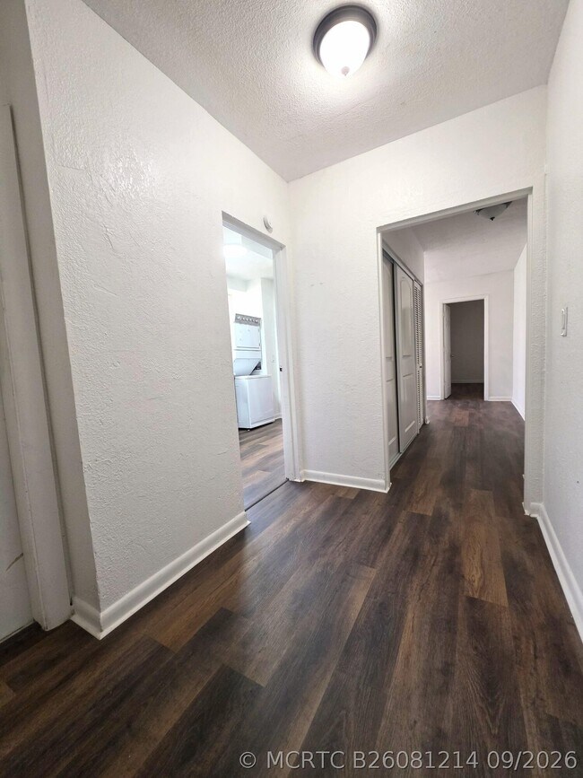 2424-2440-2440 NW 21st St Unit 7