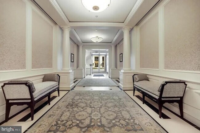 Looby - 801 Pennsylvania Ave NW Unit 1208