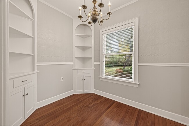 Building Photo - 7128 Staffordshire Blvd