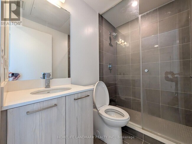 Photo - 65 Mutual St Unit 2801