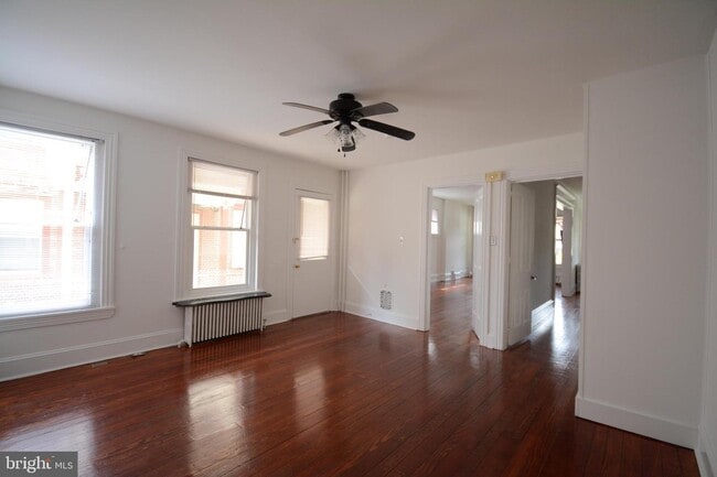 Building Photo - 435 S High St Rental