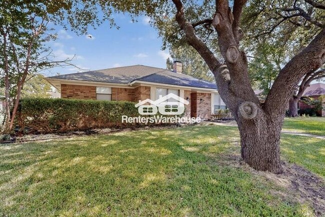 Photo - Completely Refreshed Plano Home Ready for ...