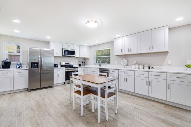 Photo - 1840 Bluebird Ln