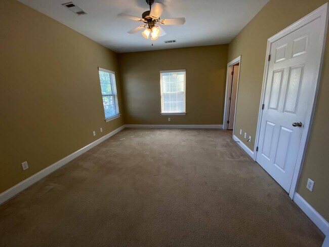 Photo - 3218 Veterans Memorial Pkwy Unit 3302