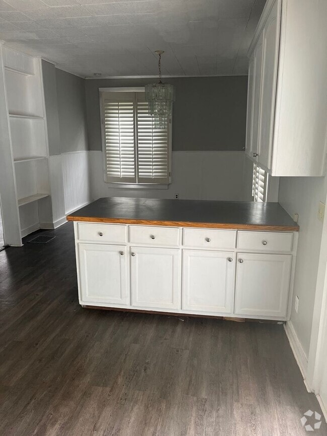 Building Photo - Spacious 3-Bedroom Rental in Mt. Vernon!