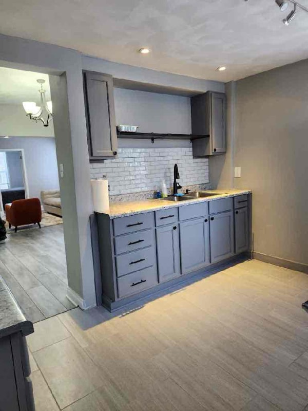 Photo - 1005 N State St Unit Lower