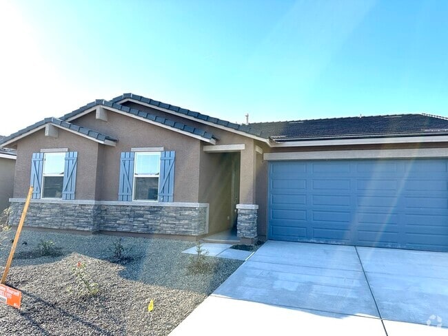 Building Photo - Almost new 4 bedroom home in Hurley Ranch