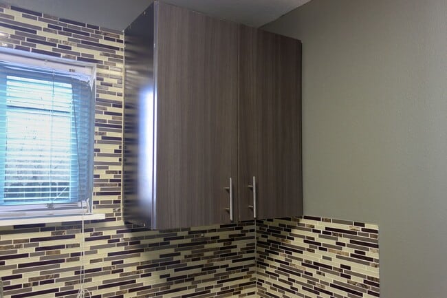 Photo - 3411 E 5th Pl Unidad 3411 1/2