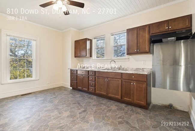 Photo - 810 Dowd St Unidad 27701