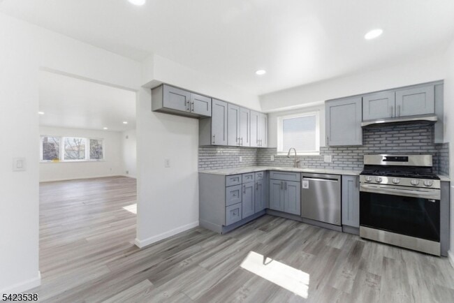 Photo - 23 Renaissance Dr Unidad 2