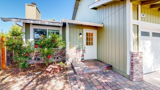 Photo - 360 Manka Cir
