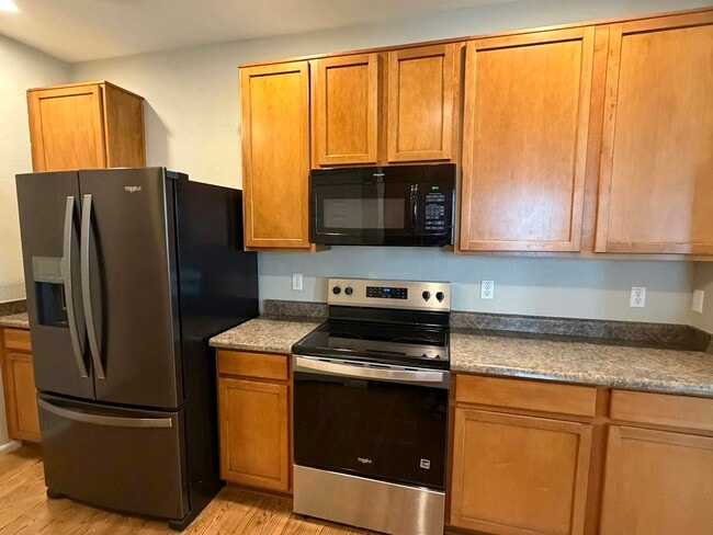 Building Photo - 12784 Jasmine St