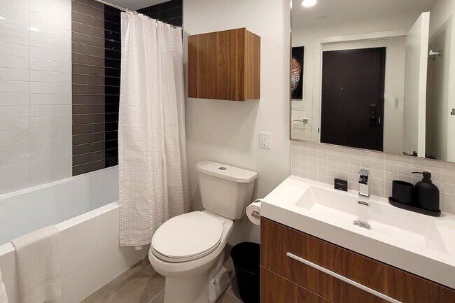 Photo - 1180 Rue de Bleury Unit ID1222973P