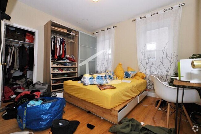 Building Photo - $1k Utilities Rebate Promo! Fab Apt near B...