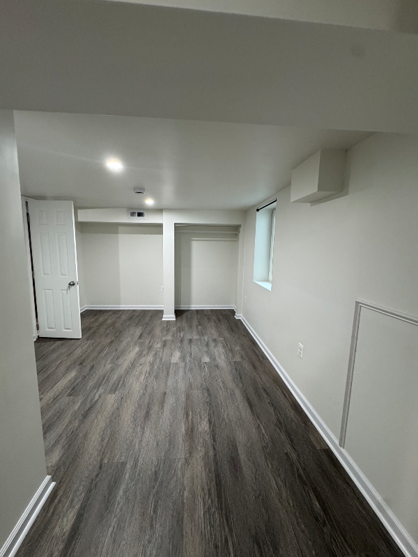 Building Photo - 7012 Warfield Rd Rental