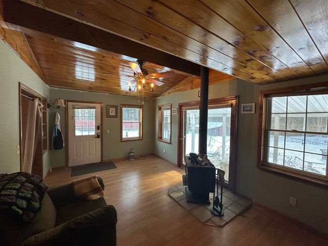 Photo - Furnished 1-Bedroom Primary Suite