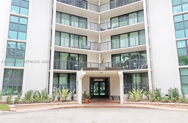 Photo - 1301 River Reach Dr Unit 214