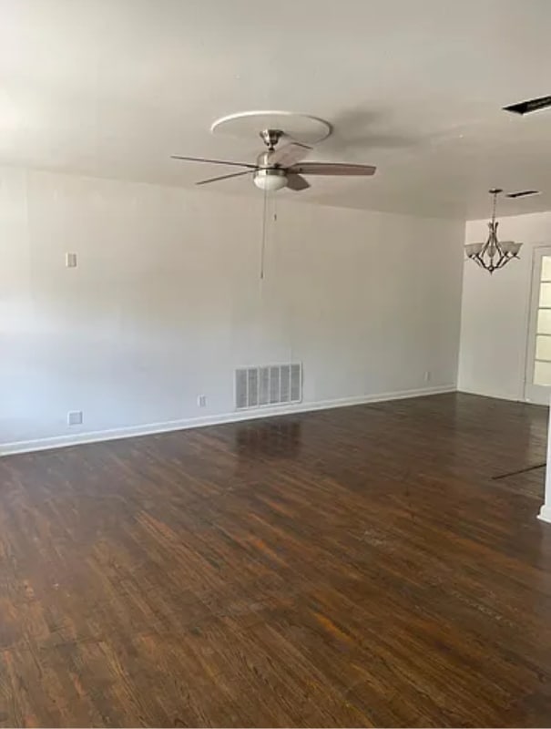 Photo - 123 Haverhill Dr