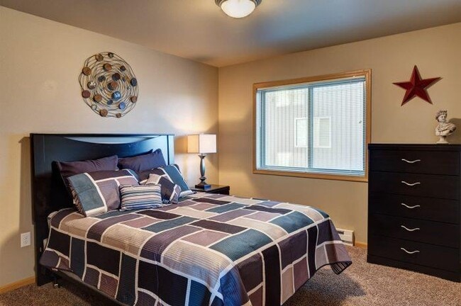 Sidney Apartments