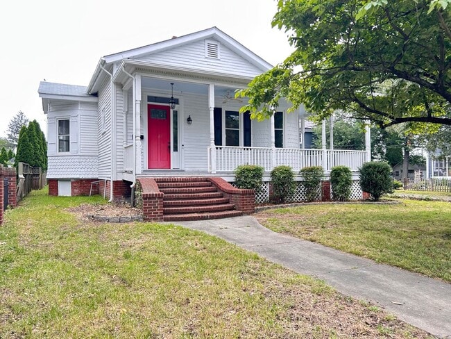Charming 2-Bedroom Home -Close to Downtown... - Charming 2-Bedroom Home -Close to Downtown...