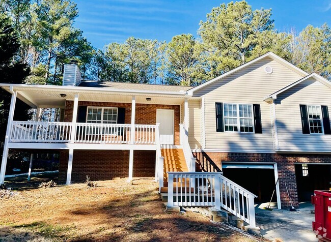 Building Photo - Country Charm but Close to Everything Rental