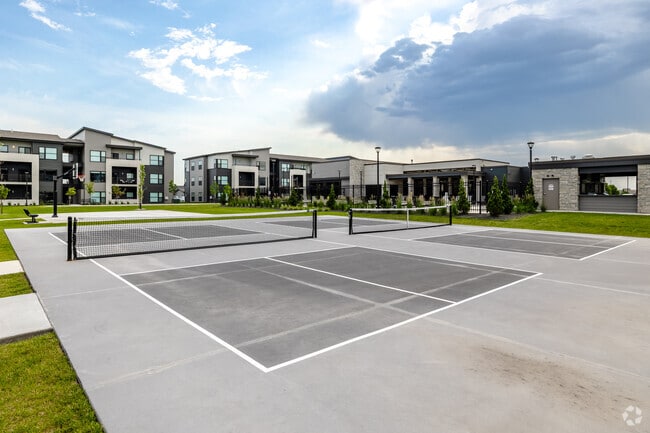 Pickleball Courts