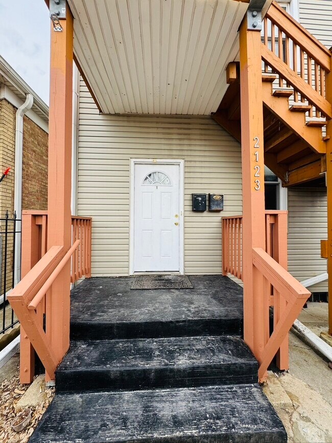 Photo - 2123 N Mango Ave Unit 1