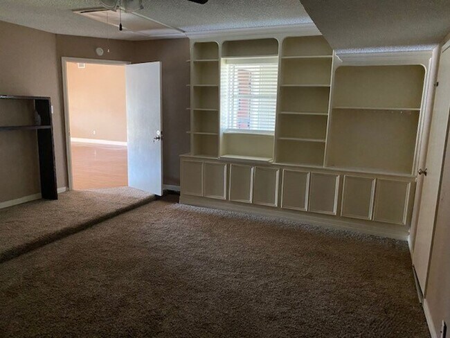 Photo - Lovely well cared for home on an extensive...
