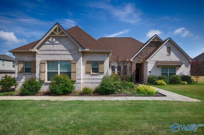 Building Photo - 216 SW Winterbranch Rd